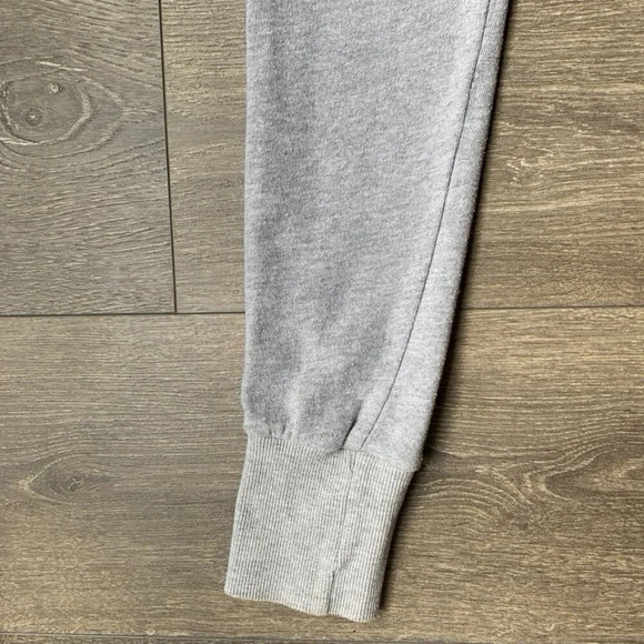 POL Women's Track pants Skinny Leg sweatpants Joggers Distressed Grey Size Small - Picture 9 of 11